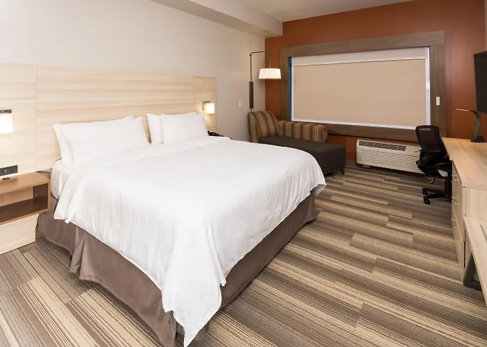 Holiday Inn Express & Suites - Auburn By Ihg